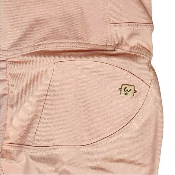NEW Freddy Italian Crop Peach Pants Limited Edition High Waist 3/Buttons/Zip 8 - Picture 6 of 14